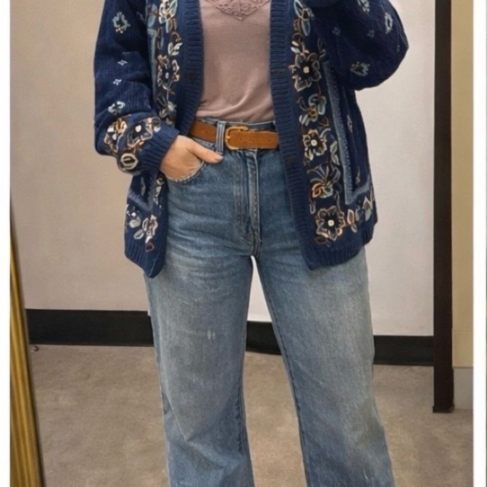 Embroidered natural fiber Floral Knit grandma sweater Cardigan - Picture 7 of 7